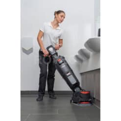 NuClean Compact 220NX schrobzuigmachine – compact, duurzaam en wendbaar 3